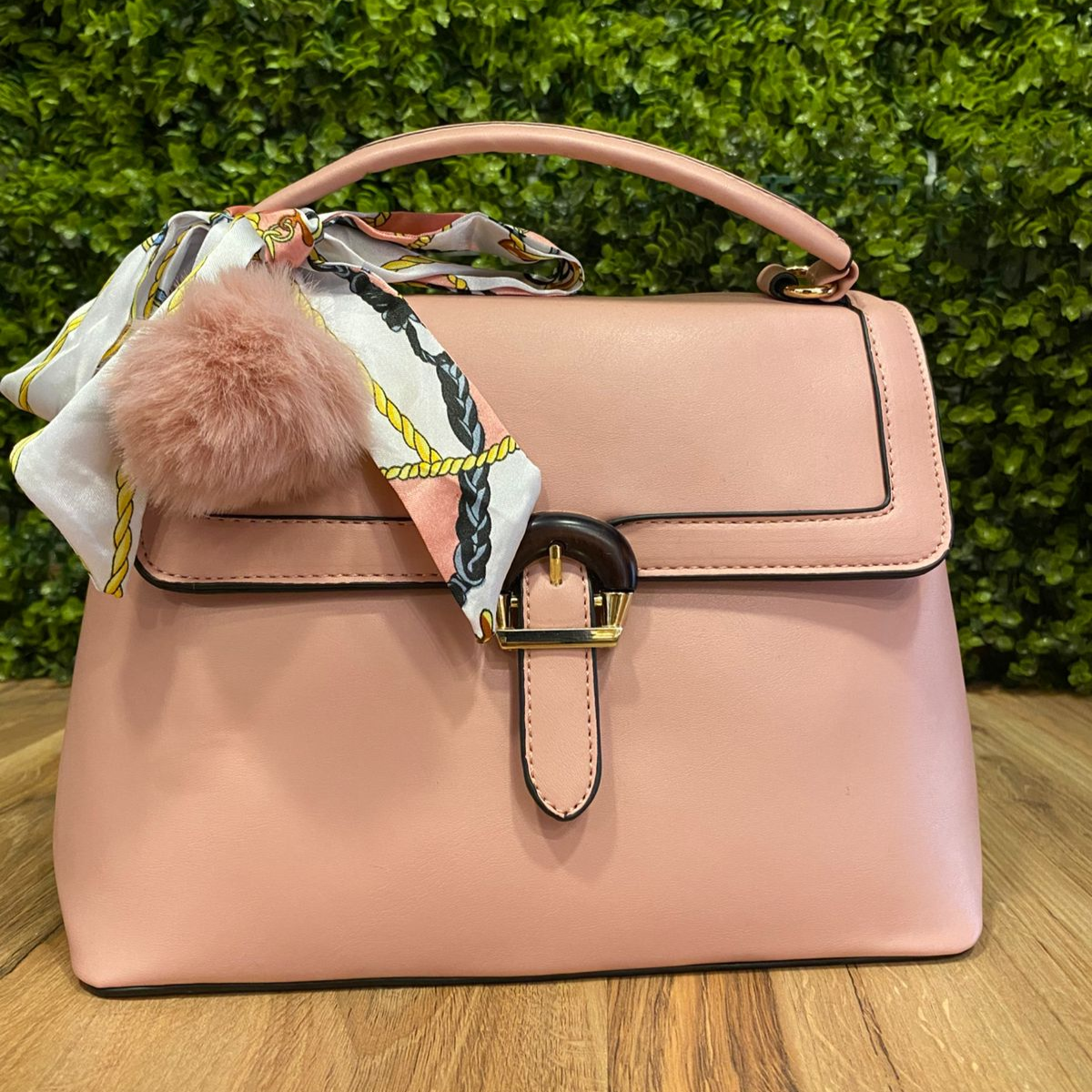 Bolsa Pompom